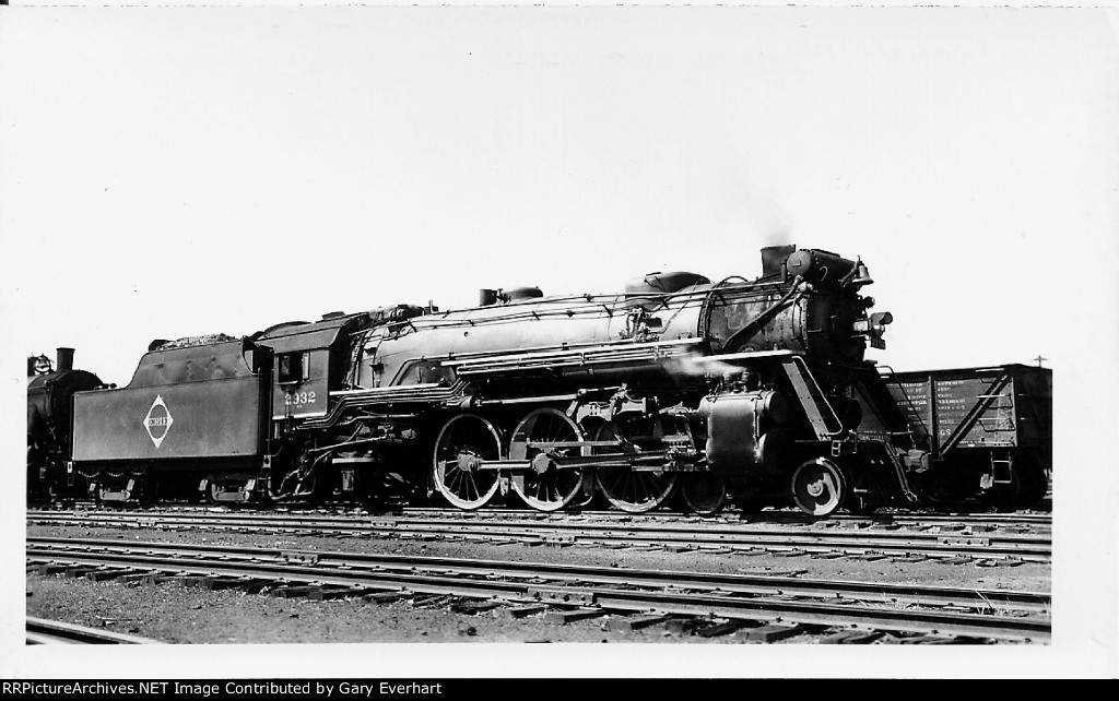 ERIE 4-6-2 #2932 - Erie RR